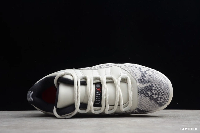 Jordan CD6846-002 Snake 11 SE Bone Low Light Air 0912